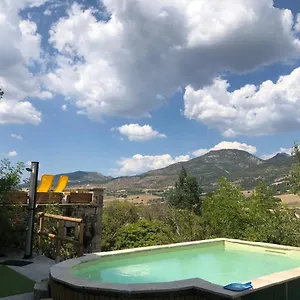 La Porte De L Eau Piscine Toute L Année Saint-Auban-sur-lʼOuvèze